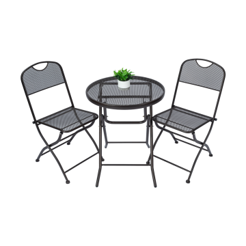 Table ronde en maille et chaises en maille